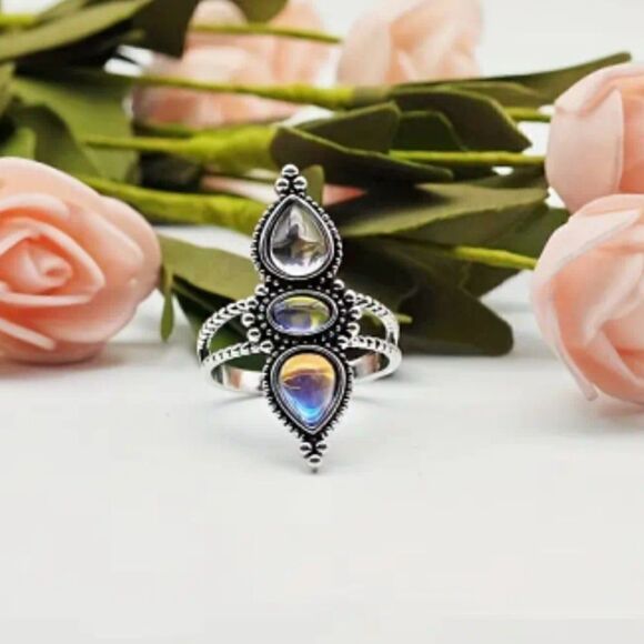 Exquisite Mosaic Ring Silver Plated Inlaid with Synthetic Gems - Picture 5 of 9